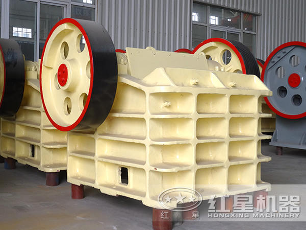 新型雙腔顎式破碎機